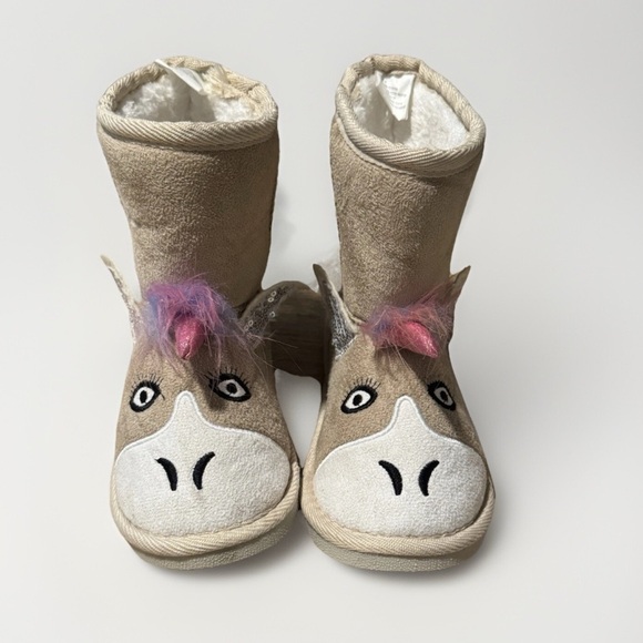 Muk Luks Girls Size 11 Luna Unicorn Fur Fun Kids Plushy Slip On Boots Shoes - Picture 1 of 6